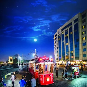 Taksim Square **** Istanbul