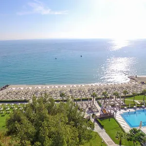 aegean-melathron-thalasso-spa-hotel.hotelschalkidiki.net/
