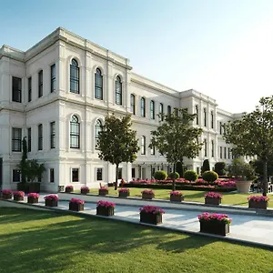 Four Seasons At The Bosphorus ***** Istanbul